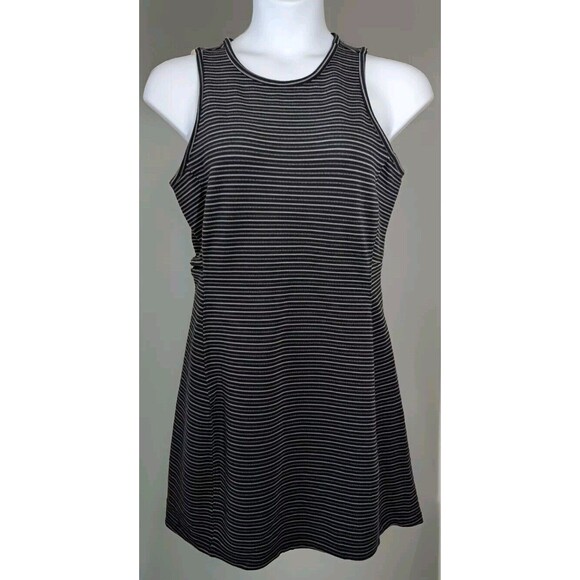 Hi Tec Sleeveless Sports Ladies Dress With Side Zipper Size M NEW - Picture 2 of 9